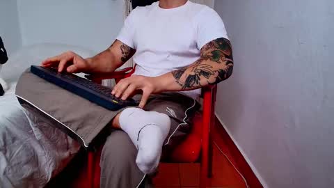 Snapshot of king_master_juan chatting on November 13, 2025, 10:03 am The Best Master online show from November 13, 2025, 10:03 am