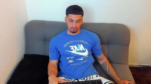 king_of_kings__ online show from September 29, 2025, 11:20 pm