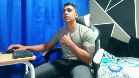 Snapshot of king_orion chatting on June 12, 2026, 11:57 pm King Orion online show from June 12, 2026, 11:57 pm