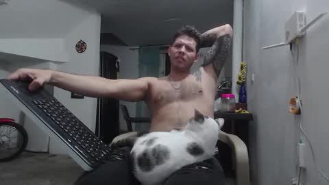 king_russo online show from October 22, 2025, 11:37 pm