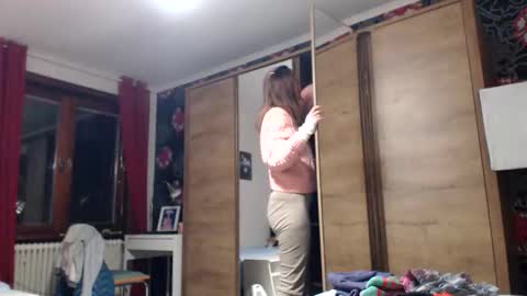 sexysexyhotwetpinkredpussy online show from November 18, 2025, 6:12 pm