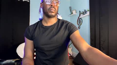 Snapshot of kingcorbra chatting on May 11, 2026, 1:44 am KC online show from May 11, 2026, 1:44 am