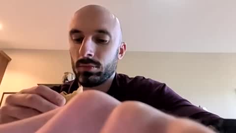 kingdaddysayless online show from April 26, 2026, 7:55 pm