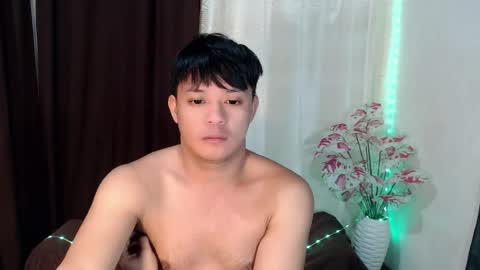 Snapshot of kingdomcum96 chatting on July 18, 2026, 10:35 pm kingdomcum96 online show from July 18, 2026, 10:35 pm