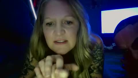 Emul King online show from November 5, 2025, 9:31 am