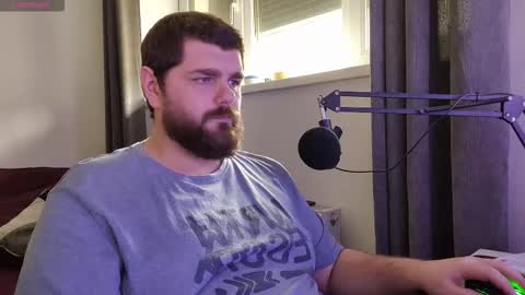 Snapshot of kingmarti chatting on October 8, 2025, 9:29 am Marti online show from October 8, 2025, 9:29 am