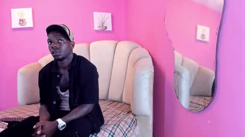 kingmaverickx online show from October 28, 2025, 12:09 pm