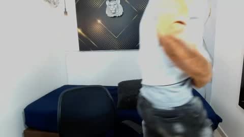 KING  online show from March 28, 2026, 3:28 am