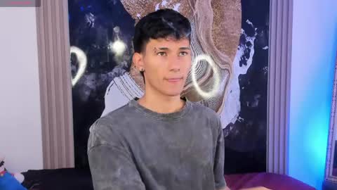 Snapshot of kingparker1 chatting on May 26, 2026, 1:45 am A L E X online show from May 26, 2026, 1:45 am