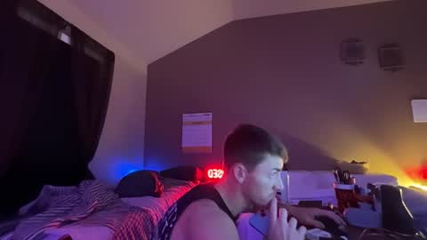 Snapshot of kinksss4all chatting on November 30, 2025, 3:32 am KinkPLAY9 online show from November 30, 2025, 3:32 am