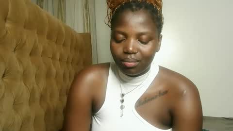 Lola online show from January 18, 2026, 8:45 pm