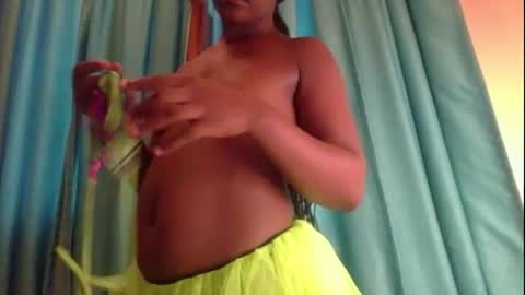 Pixie online show from September 17, 2025, 7:10 am