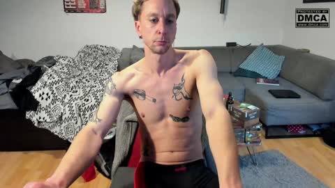 kinky_spidey online show from December 16, 2024, 10:50 am