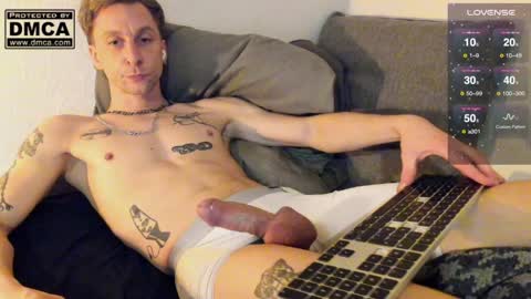 kinky_spidey online show from January 20, 2025, 1:18 am