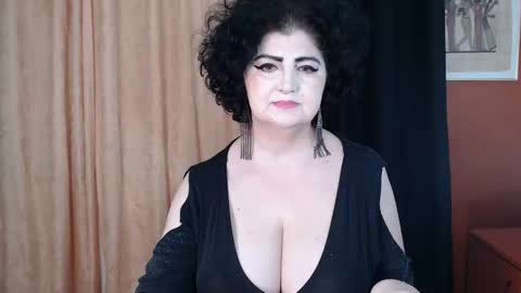 Snapshot of kinkyblacky chatting on April 17, 2026, 4:26 am MistressBlacky online show from April 17, 2026, 4:26 am