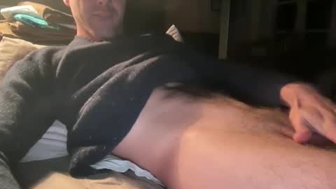 M online show from November 17, 2025, 12:05 am