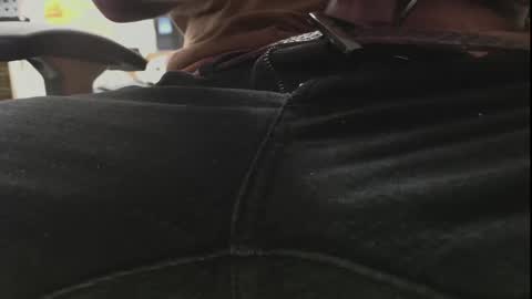 Snapshot of kinkydirtydaddy chatting on March 9, 2025, 11:14 am kinkydirtydaddy online show from March 9, 2025, 11:14 am