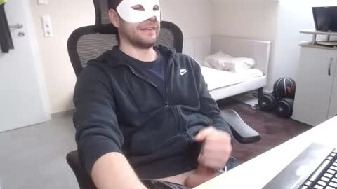 Snapshot of kinkygg chatting on January 14, 2026, 11:05 am YourToy online show from January 14, 2026, 11:05 am