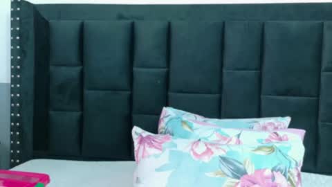 MISS RYN  online show from March 15, 2026, 11:49 am