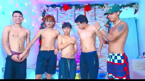 Snapshot of kinkyhousexxx chatting on November 7, 2025, 8:31 pm kinkyhousexxx online show from November 7, 2025, 8:31 pm