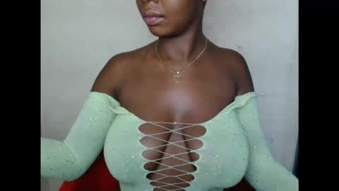 Snapshot of kinkyjuicexx chatting on September 28, 2025, 9:20 pm kinkyjuicexx online show from September 28, 2025, 9:20 pm