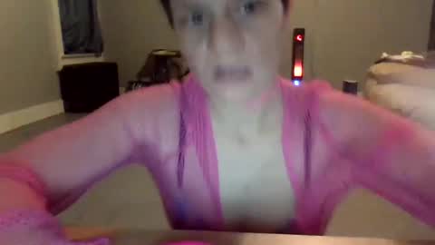 Snapshot of kinkykayla97 chatting on December 17, 2024, 12:12 am daddysprincess online show from December 17, 2024, 12:12 am