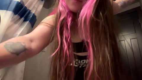 kinkykitty1997 online show from April 3, 2026, 4:21 am