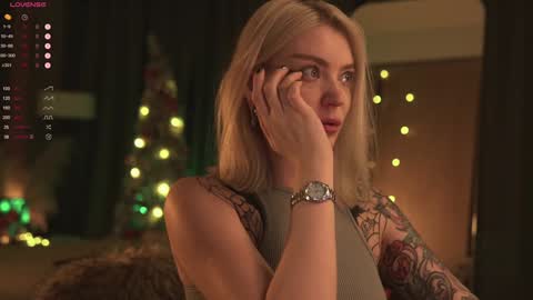 kinkylina_ online show from January 9, 2025, 9:06 am