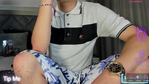 kinkypetite1 online show from October 24, 2025, 12:01 pm