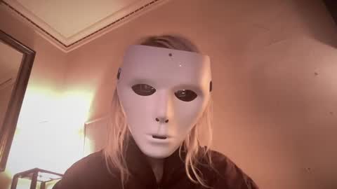 Snapshot of kinkypinky415 chatting on December 24, 2024, 9:28 am Kinky Pinky online show from December 24, 2024, 9:28 am