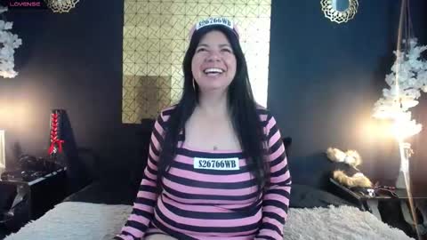 kinkyy_mom online show from October 20, 2025, 2:06 pm