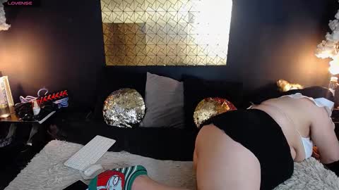kinkyy_mom online show from October 24, 2025, 3:08 pm