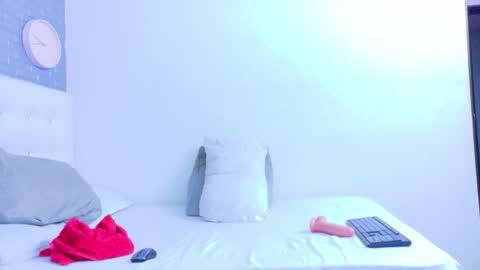 Snapshot of kinkyy_redhead chatting on May 15, 2026, 11:17 am kinkyy_redhead online show from May 15, 2026, 11:17 am