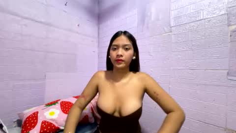 Snapshot of kinnalicous chatting on July 9, 2026, 3:27 pm kinnalicous online show from July 9, 2026, 3:27 pm
