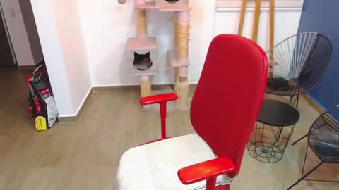 kintsugi online show from October 7, 2025, 2:53 am