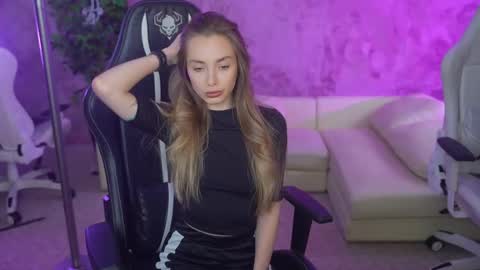 Sweet girls online show from March 1, 2025, 2:15 am