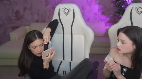 Sweet girls online show from March 8, 2025, 8:33 am