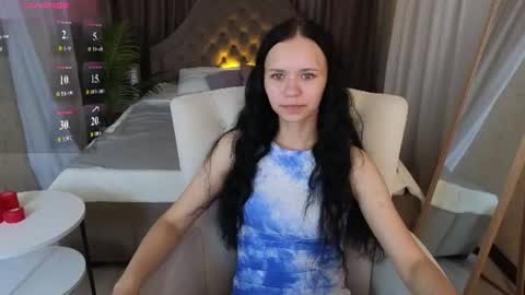 kira_bliss_ online show from July 17, 2026, 1:34 am