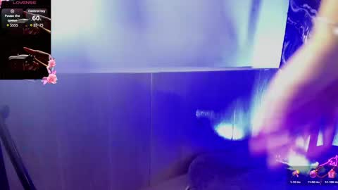 kira bloom online show from March 19, 2026, 8:46 pm