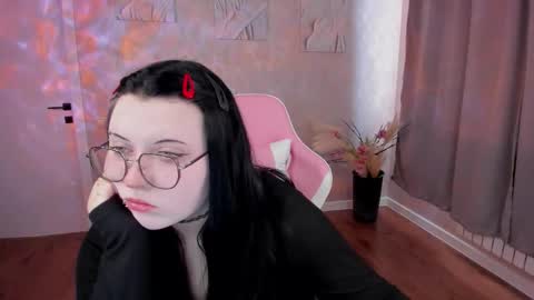 kira online show from March 21, 2026, 1:10 am