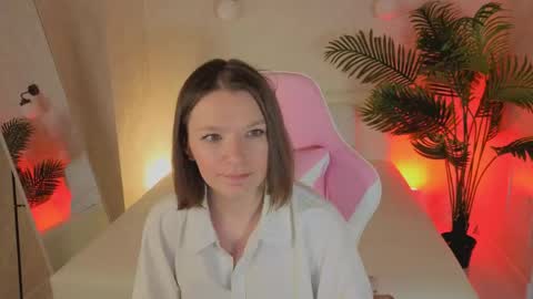 Snapshot of kira_hatti chatting on June 2, 2026, 9:11 am Kira online show from June 2, 2026, 9:11 am