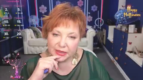 Snapshot of kira_kennet chatting on November 4, 2025, 1:32 pm Kira Kennet online show from November 4, 2025, 1:32 pm