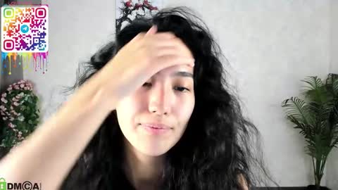 Aura online show from September 23, 2025, 3:53 am