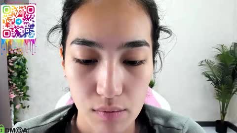 Aura online show from September 27, 2025, 3:11 am