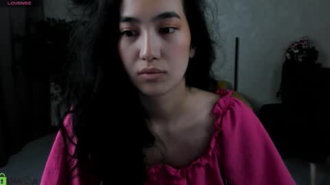 Aura online show from January 7, 2026, 3:20 am