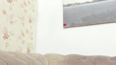 kira online show from February 20, 2025, 6:02 pm