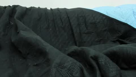 kira online show from March 12, 2025, 3:18 pm