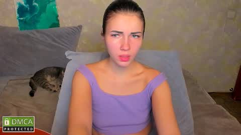 Kira  online show from November 2, 2025, 6:54 pm