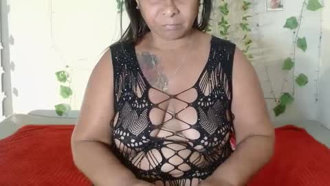 kira-squir online show from September 25, 2025, 7:45 am