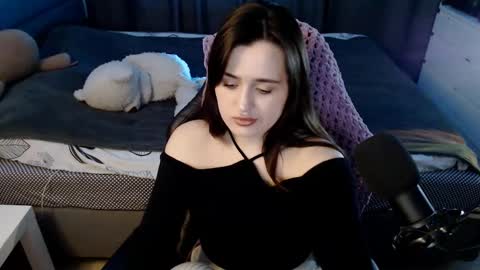 Kira  follow me  online show from February 9, 2025, 5:08 am